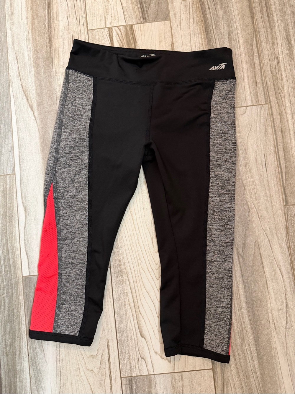 Avia Black, Gray & Pink Girls' Athletic Capri Leggings